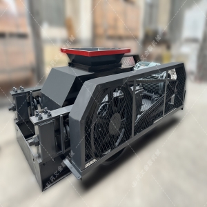 堵料導致停機頻繁，狼牙齒輥破碎機如何讓生產線“不停轉”？