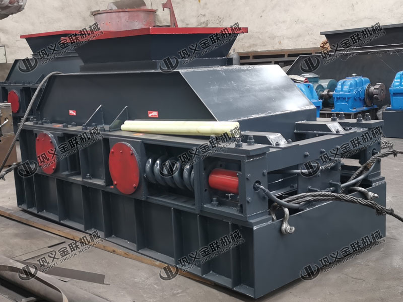 時產100噸花崗巖制砂機多少錢一臺，可以選擇的型號多嗎？