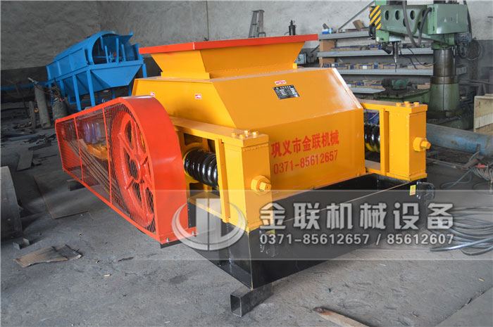 小型玻璃破碎機(jī)有哪些原理特點(diǎn)，出料均勻嗎？