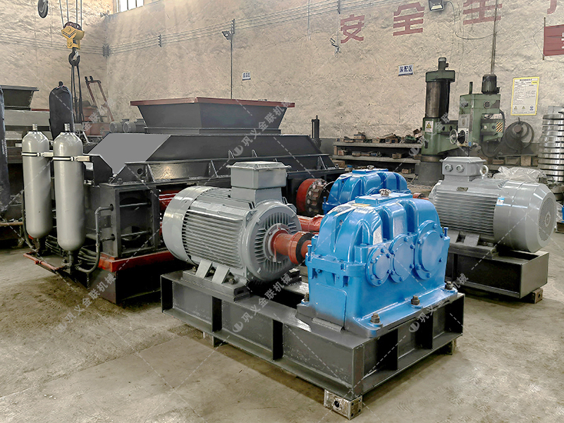 2PG1000x700液壓直連式對輥破碎機發貨圖片